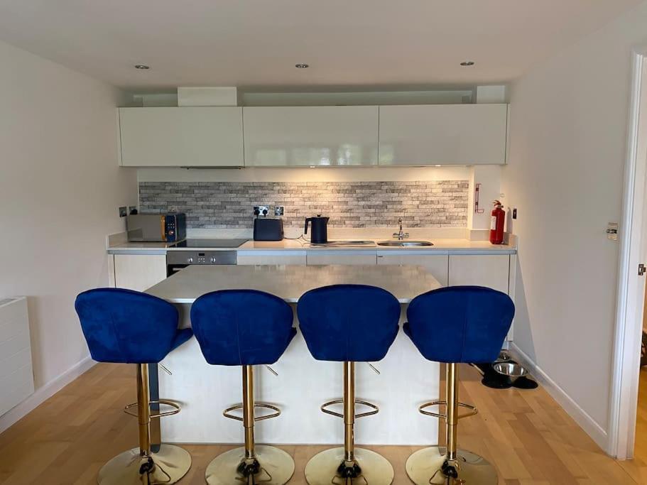 Modern Apartment, Fistral Beach New Quay Εξωτερικό φωτογραφία