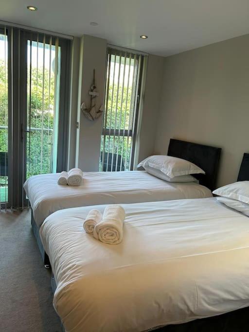 Modern Apartment, Fistral Beach New Quay Εξωτερικό φωτογραφία